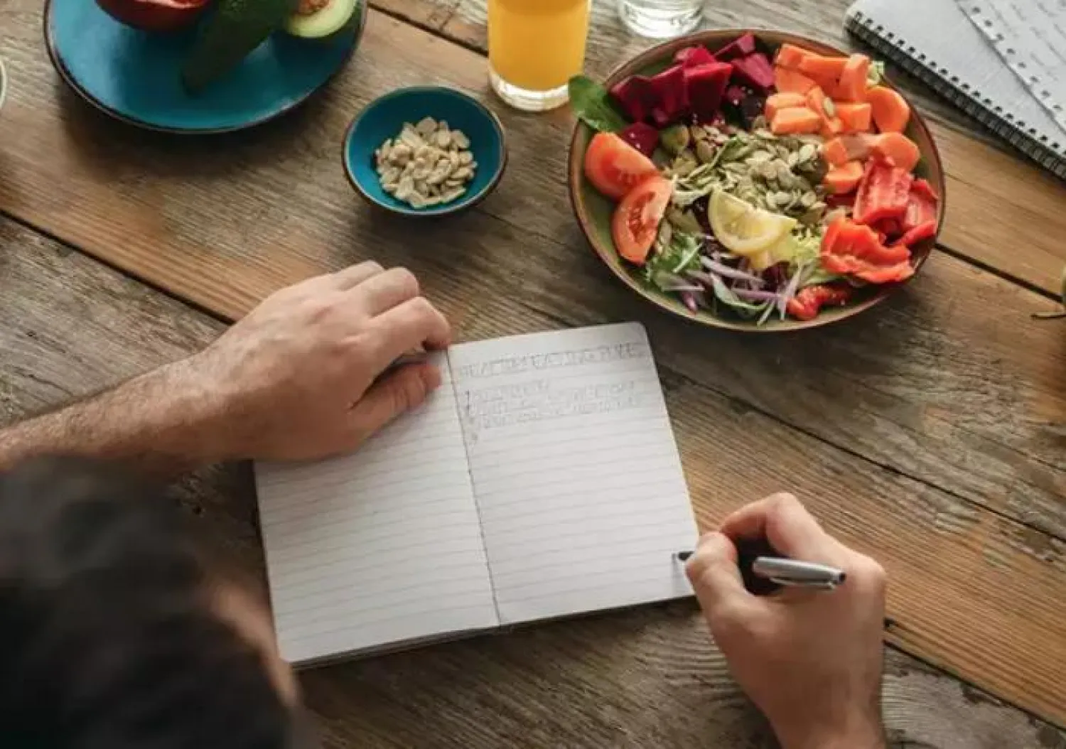 معرفة مكونات الأنظمة الغذائية لا تكفي لاتباعها (iStock)