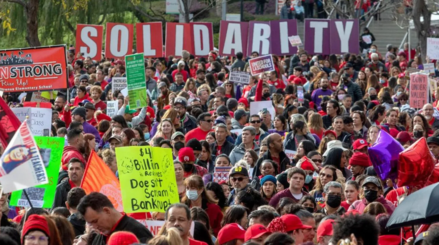 Okulların üç gün kapalı kalacağı Los Angeles'ta 422 bin öğrenci bulunuyor (AP)