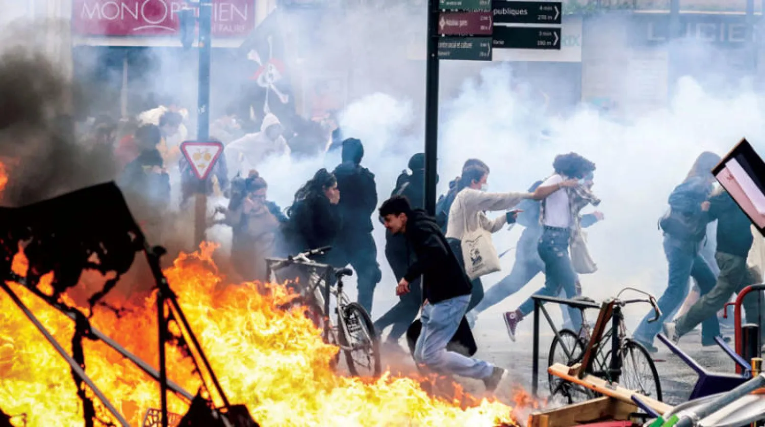 جانب من الاشتباكات بين متظاهرين وقوات الأمن في تولوز الخميس (أ.ف.ب)