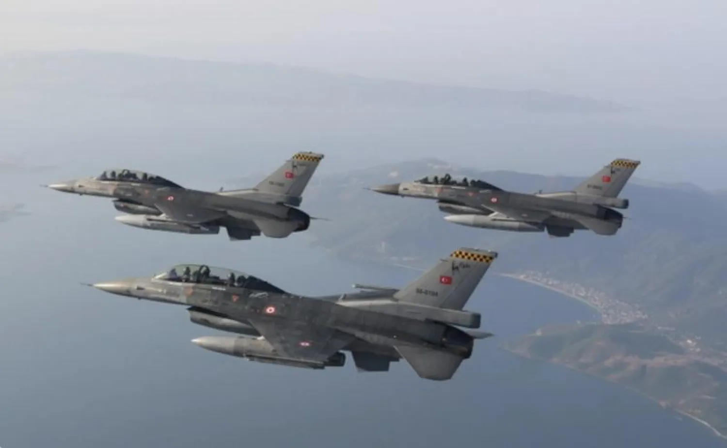 مقاتلات «إف - 16» تابعة للقوات الجوية التركية (رويترز)