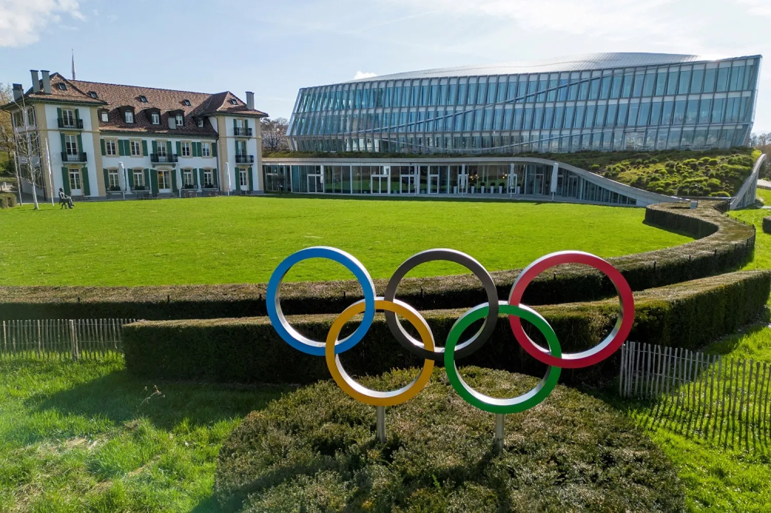 A view shows the Olympic Rings in front of the Olympic House, headquarters of the International Olympic Committee (IOC), during the executive board meeting of the International Olympic Committee (IOC), in Lausanne, Switzerland, March 28, 2023. (Reuters)