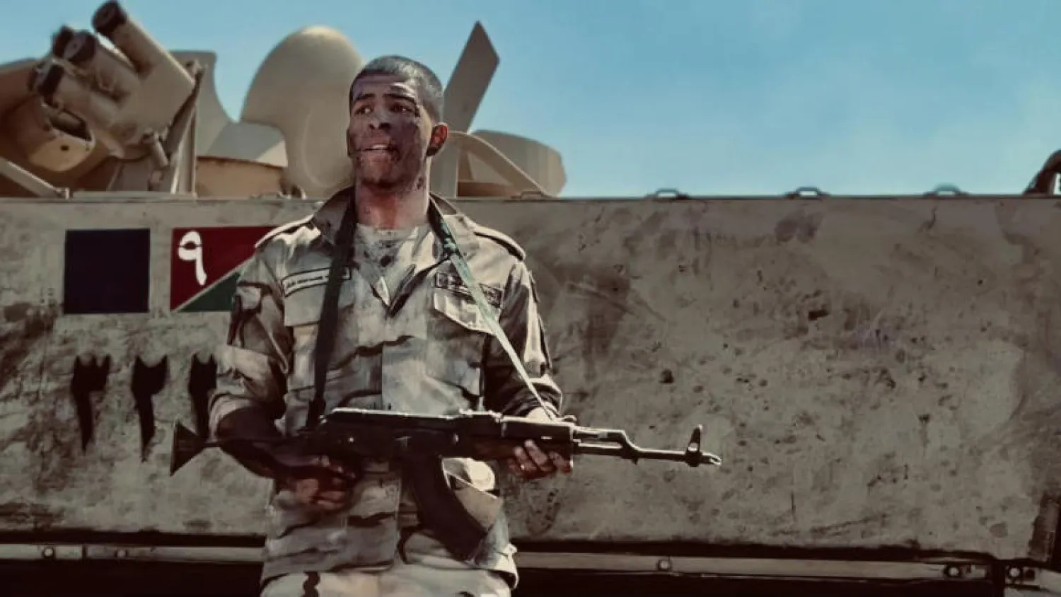 الفنان محمود عمرو ياسين في أحد مشاهد المسلسل