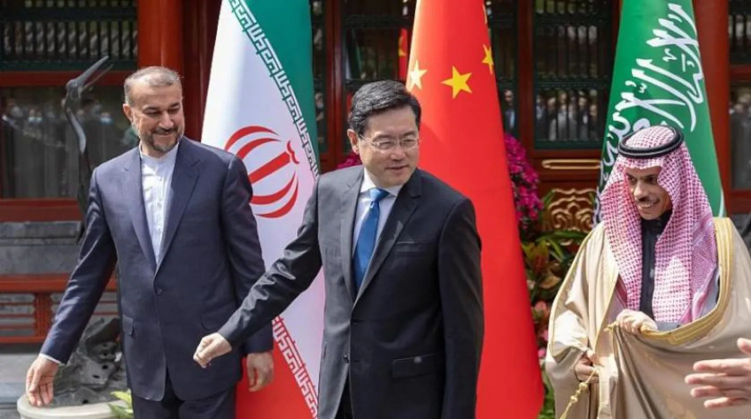 

وزیر امور خارجه چین در ناهار کاری برای شاهزاده فیصل بن فرحان و عبداللهیان (واس)