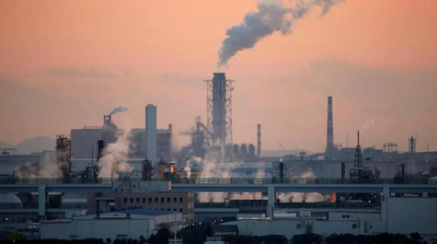 كلما انخفض مستوى تلوث الهواء في المنطقة التي تعيش بها قلّت مخاطر إصابتك بالخرف (رويترز)