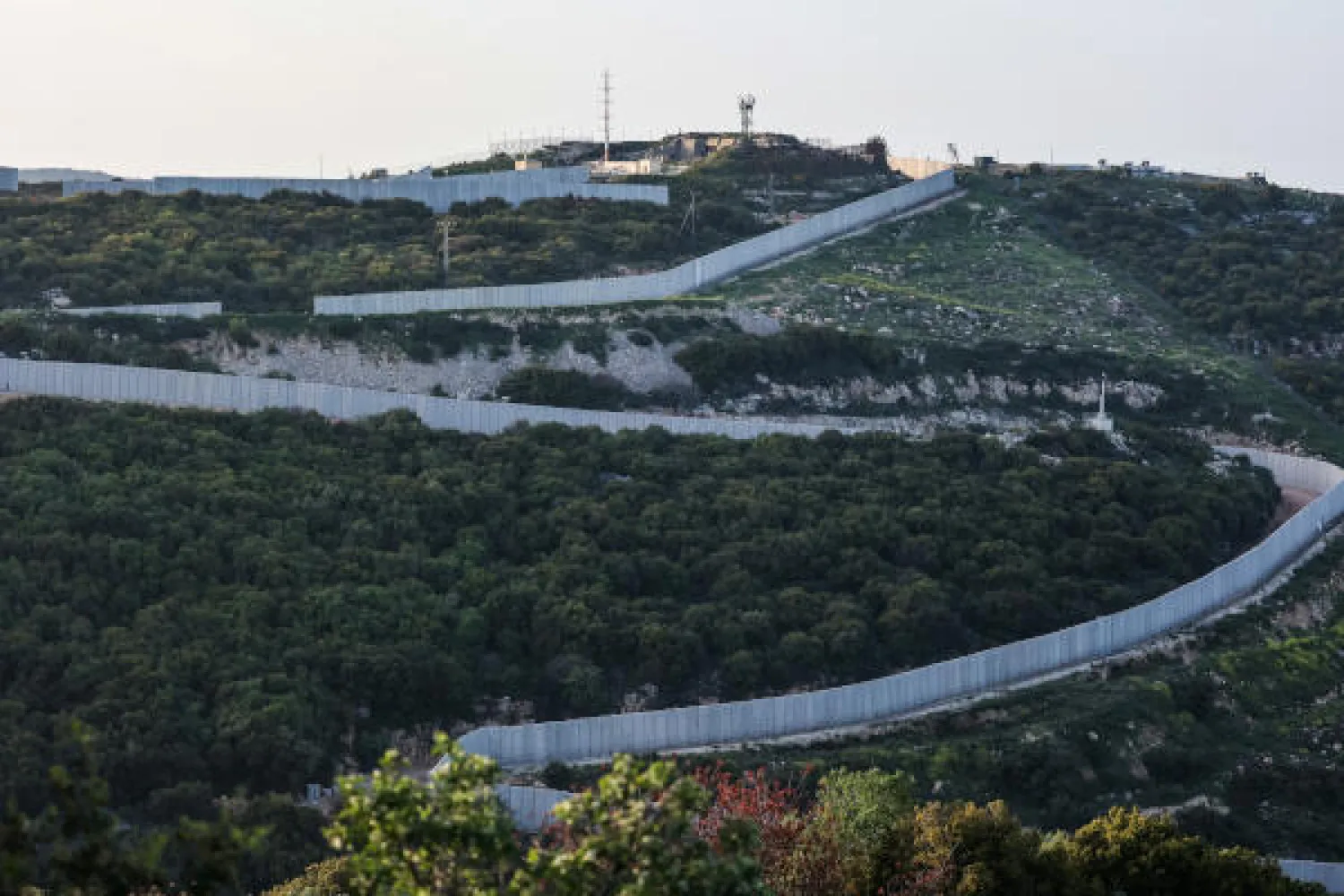 08 April 2023, Israel, Shtula: A general view of the Israeli-Lebanese border wall, after an intercepted rocket fired from Lebanon hit northern Israel. Photo: Ilia Yefimovich/dpa
