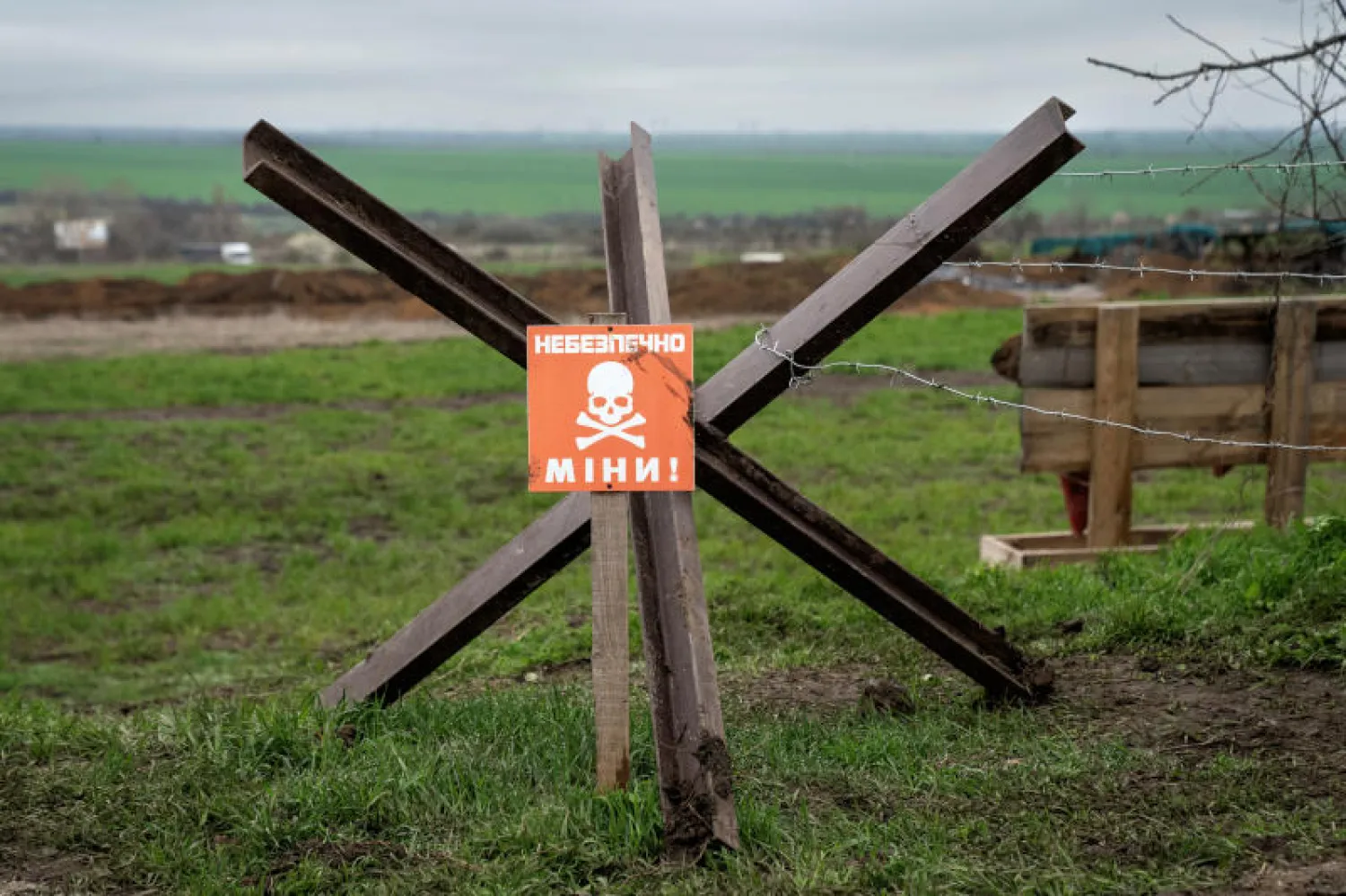 باريس ولندن تنفيان وجود قوات تابعة لهما في أوكرانيا (رويترز)