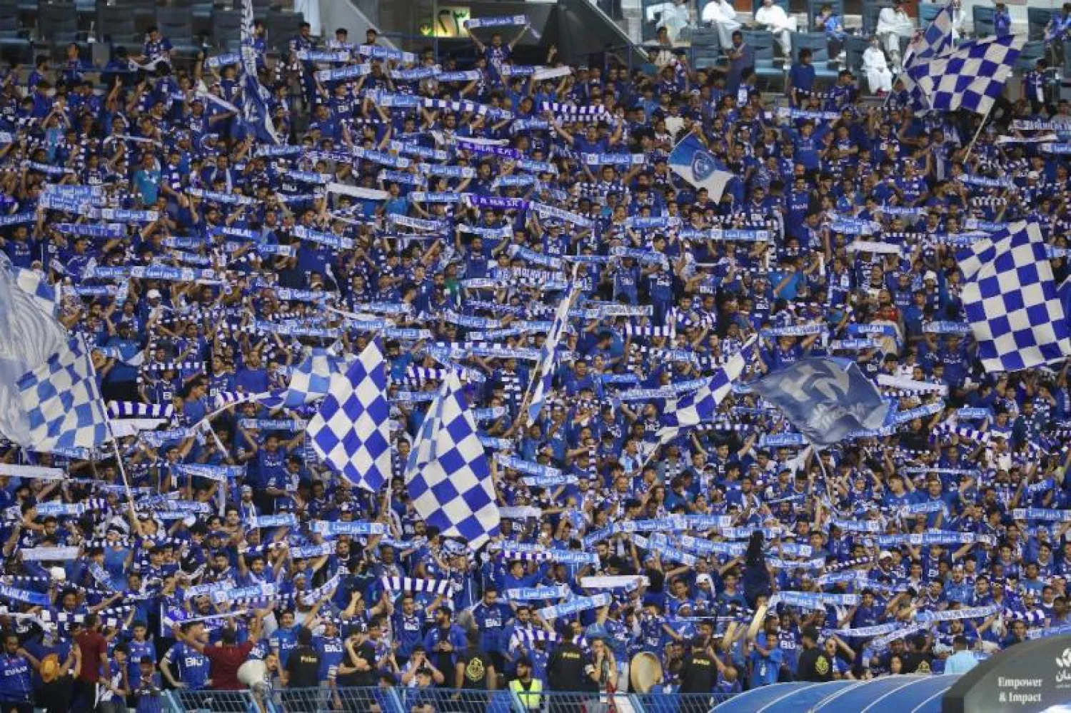 الهلال يعول على دعم جماهيره في النهائي الآسيوي (تصوير: عبد العزيز النومان)