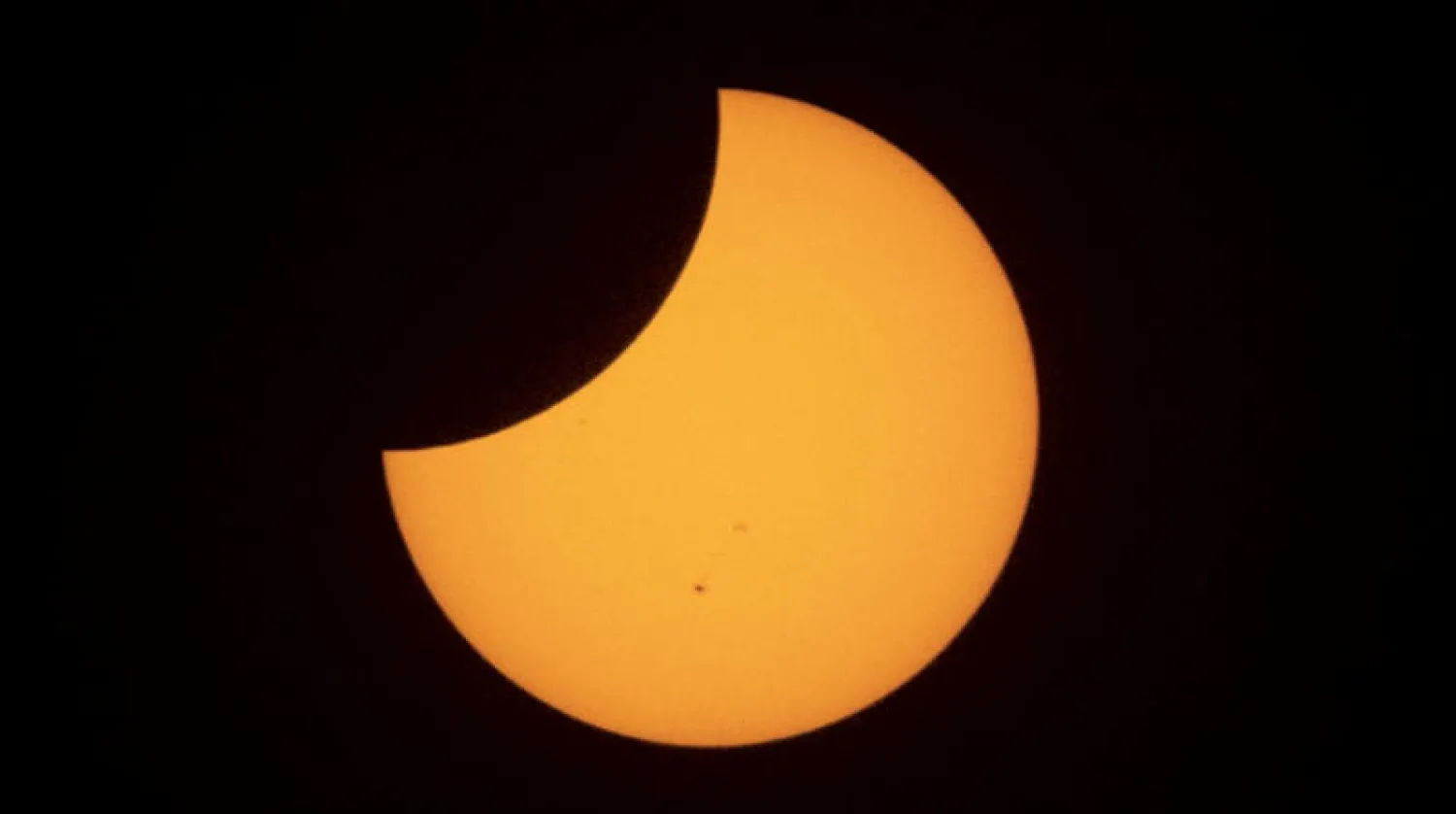 كسوف هجين للشمس (رويترز)