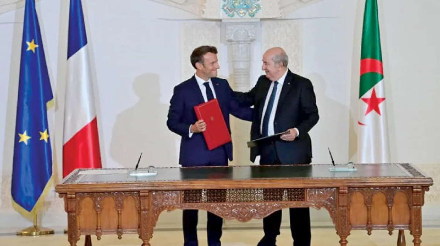 الرئيسان الجزائري والفرنسي بالجزائر العاصمة في 27 أغسطس 2022 (الرئاسة الجزائرية)