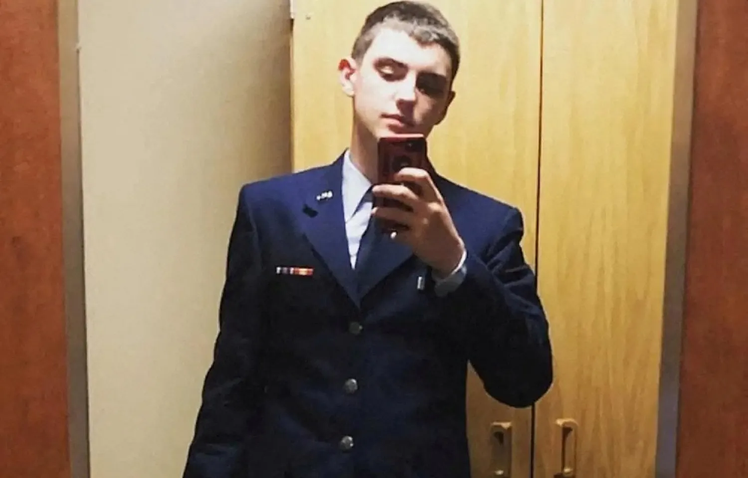 An undated picture shows Jack Douglas Teixeira, a 21-year-old member of the US Air National Guard, who was arrested by the FBI, over his alleged involvement in leaks online of classified documents, posing for a selfie at an unidentified location. (Social Media Website/via Reuters)