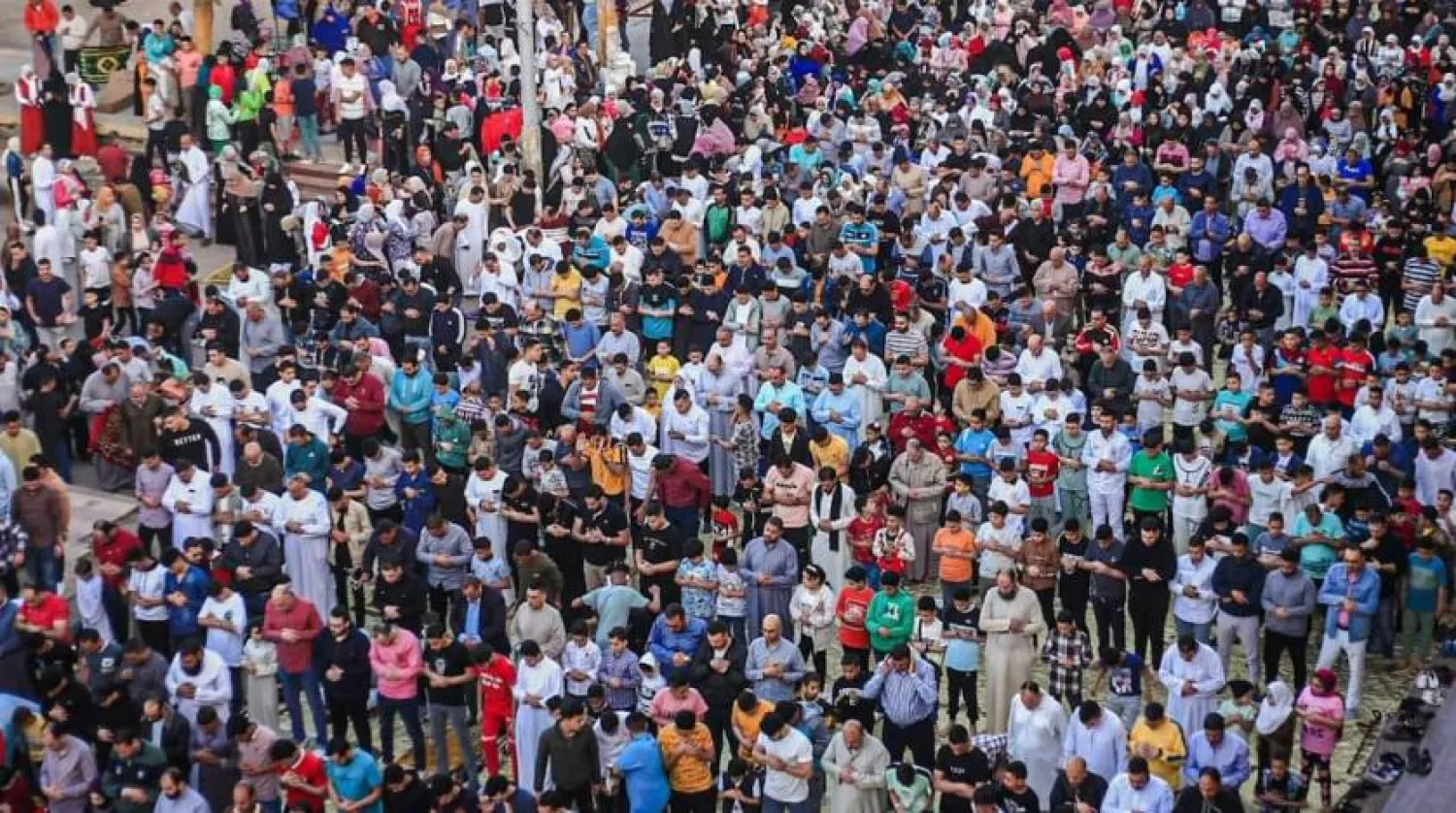Bayram namazına oldukça yoğun bir iştirak oldu. (Mısır Vakıflar Bakanlığı)