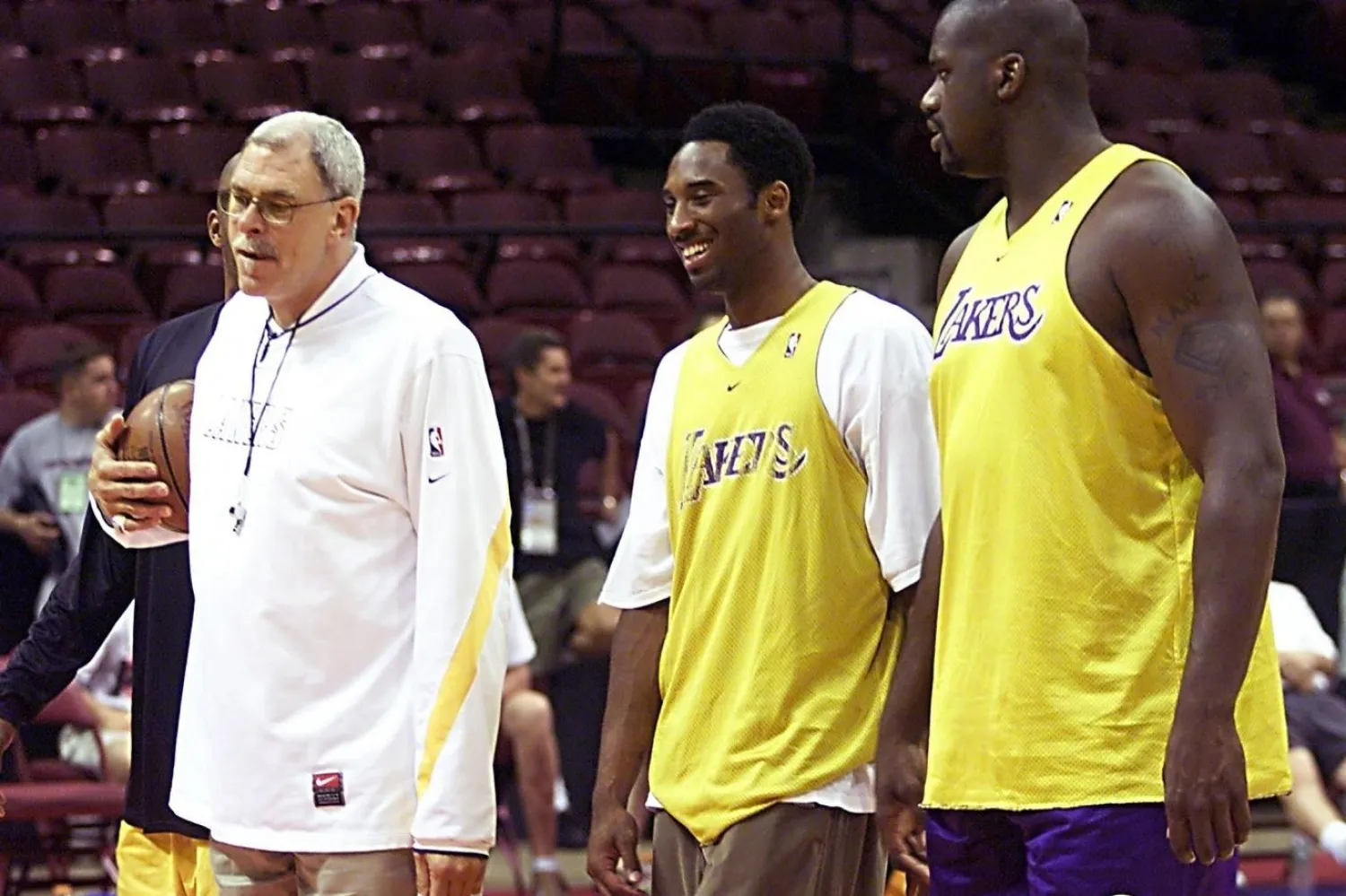2010'da Phoenix Suns'ın Arizona'da çıkan göç yasasına karşı tepki koyarak formasına Los Suns yazdırması da Jackson'ın tepkisini çekmişti (AFP/Arşiv)

