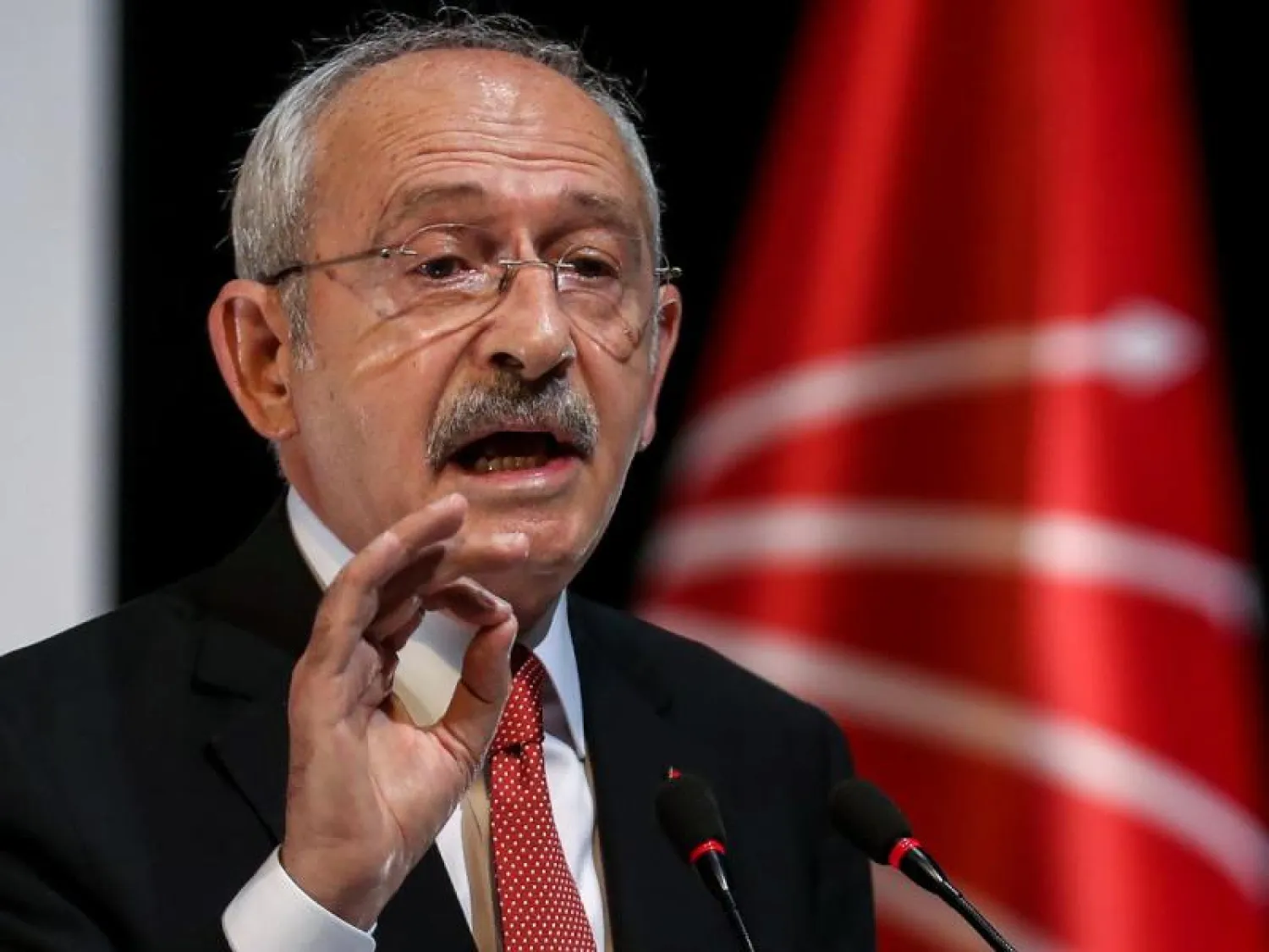 المرشح التركي المعارض في انتخابات الرئاسة كمال كليتشدار أوغلو (أ.ف.ب)