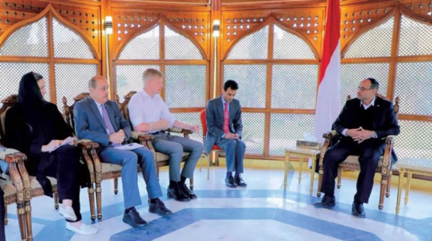 UN envoy to Yemen Hans Grunberg meets with senior Houthi official Mahdi Mashat in Sanaa. (Houthi media) 
