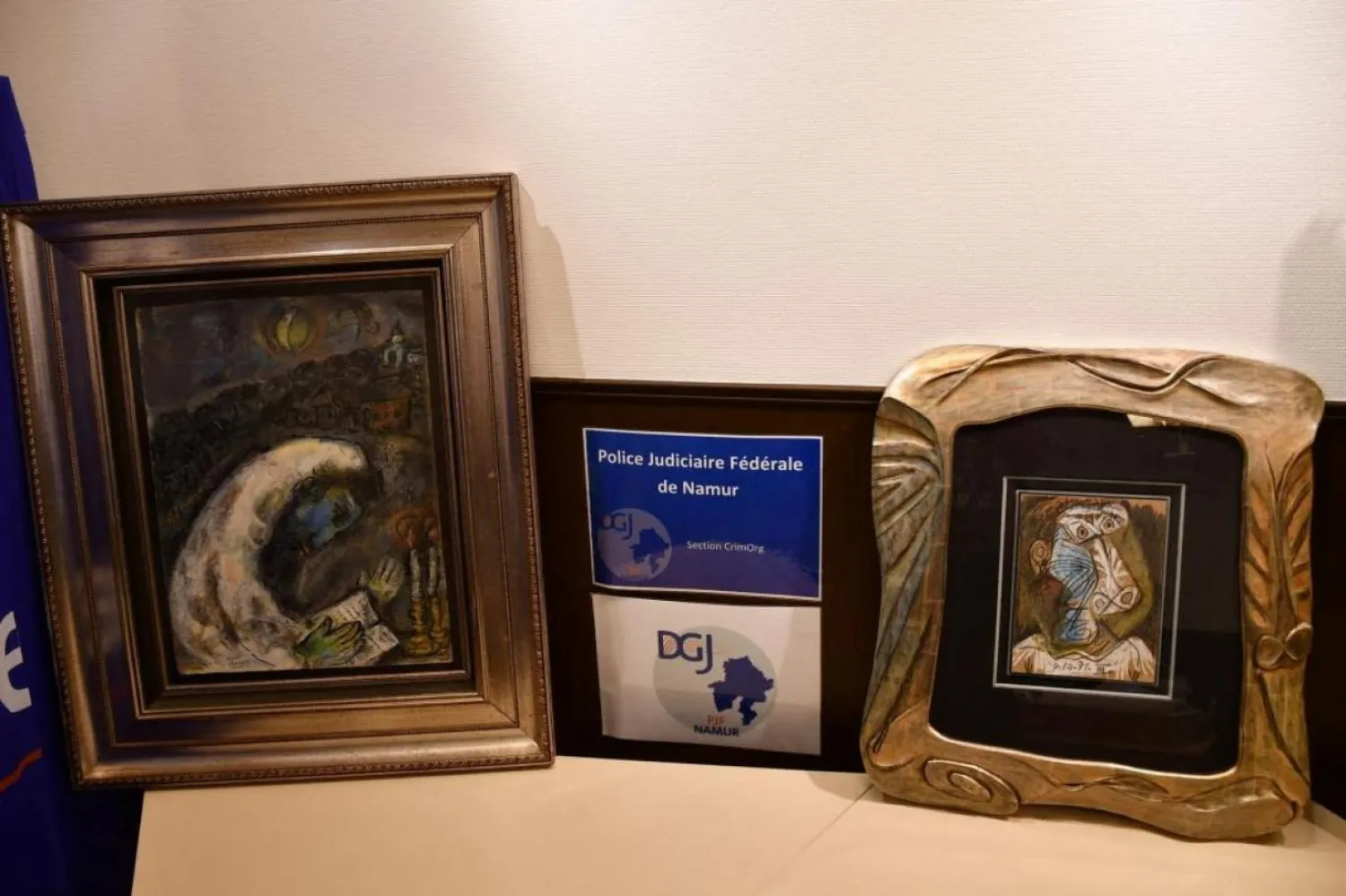 Rusya doğumlu Fransız ressam Chagall'ın tablosuyla (solda), İspanyol ressam Picasso'nun eseri (sağda) 14 yıldır kayıptı (Reuters)