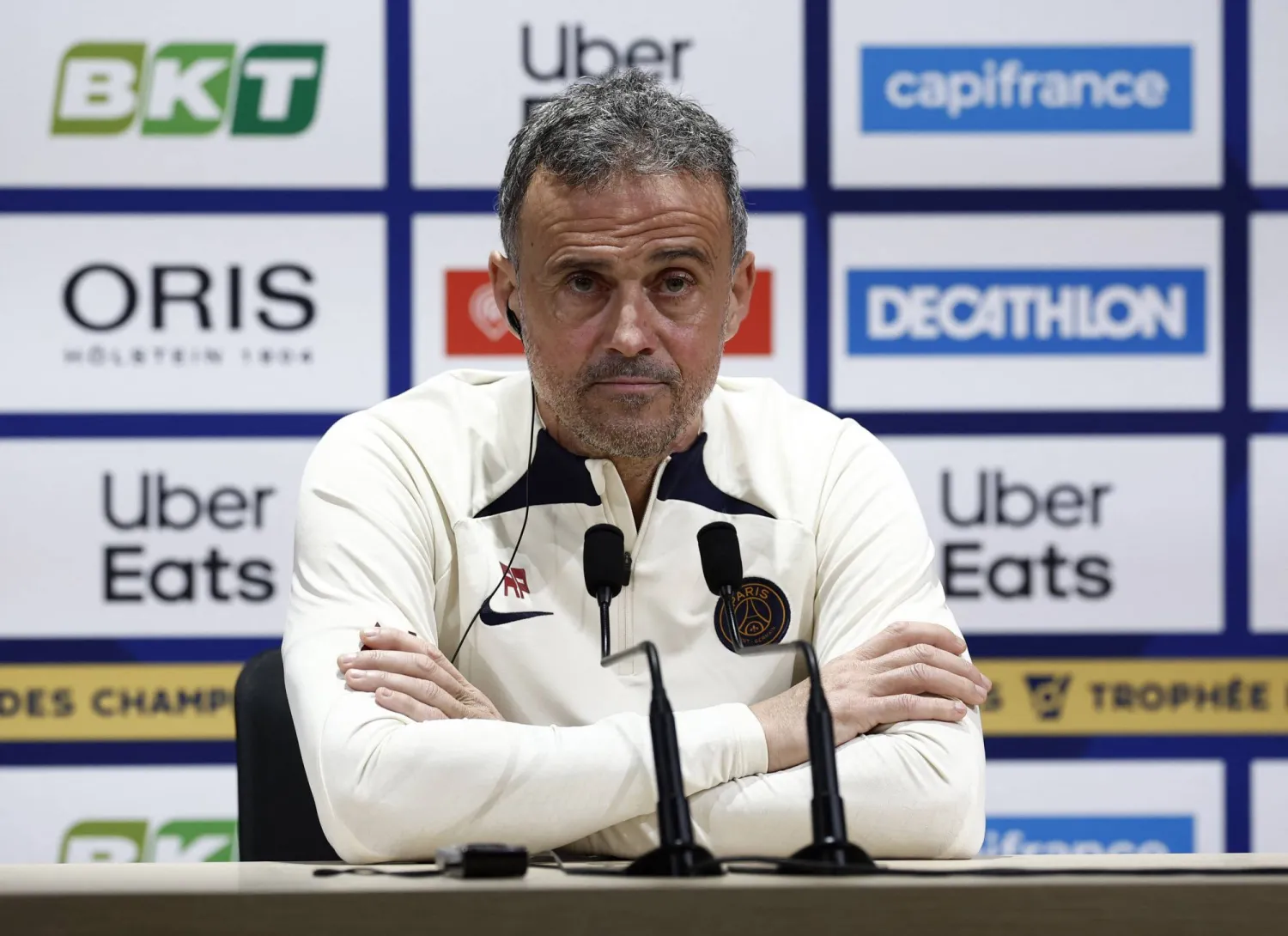 لويس إنريكي مدرب نادي باريس سان جيرمان (أ.ف.ب)