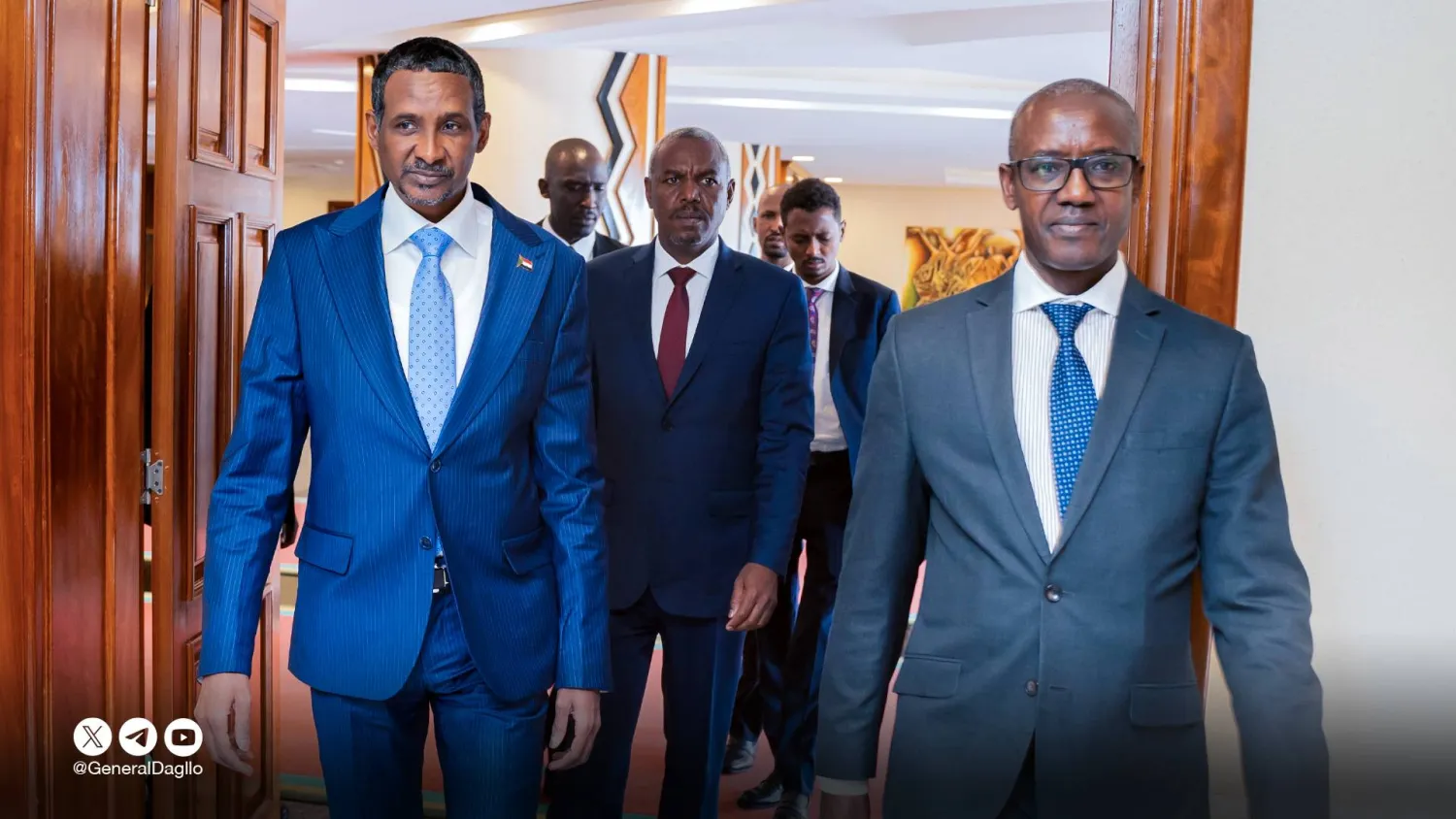 حميدتي لدى وصوله إلى العاصصمة الرواندية كيغالي الجمعة (حسابه على منصة «إكس»)