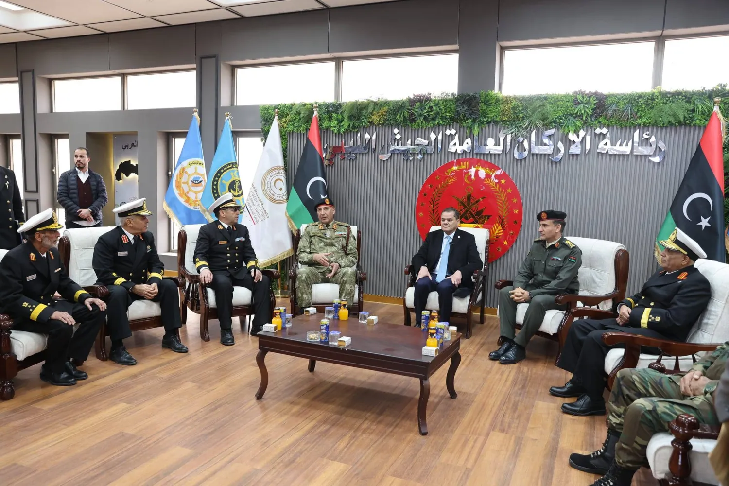 الدبيبة خلال زيارته لمقر الأكاديمية البحرية (حكومة الوحدة)