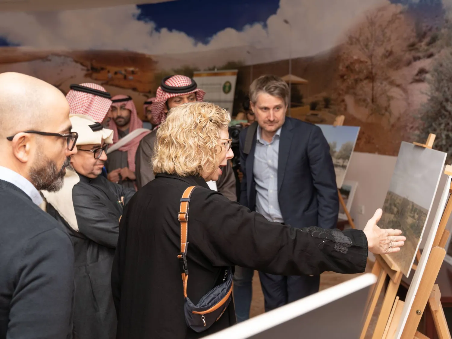  إنقر أندرسن تطلع على مراحل تأهيل وتنمية الغطاء النباتي في المتنزه (الشرق الأوسط)
