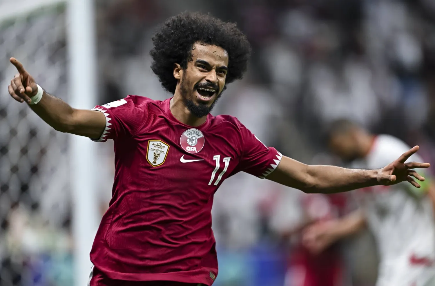 أكرم عفيف: لا أريد مغادرة قطر للبقاء احتياطياً في أوروبا
