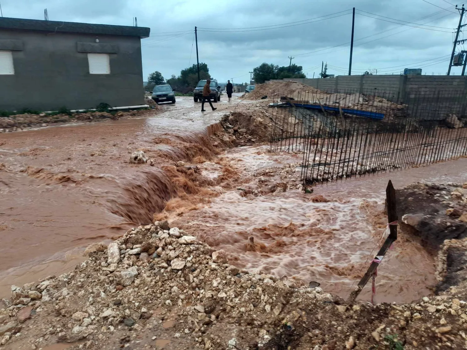 جانب من آثار السيول التي ضربت مدينة شحات شرق ليبيا (المكتب الإعلامي لجهاز الإسعاف والطوارئ)