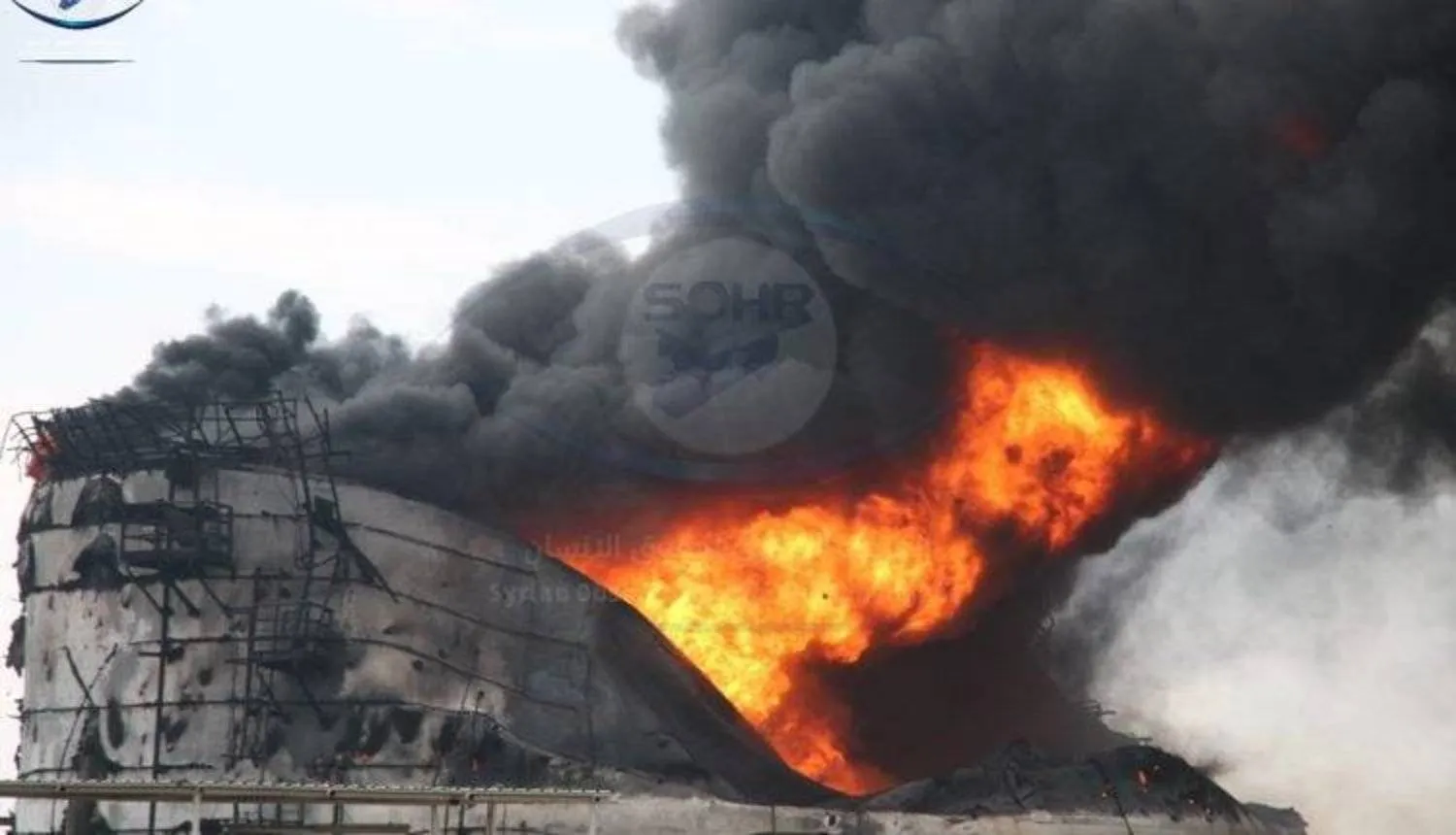 آثار قصف الطيران الحربي التركي على بلدة القحطانية بريف الحسكة ديسمبر الماضي (المرصد السوري لحقوق الإنسان)