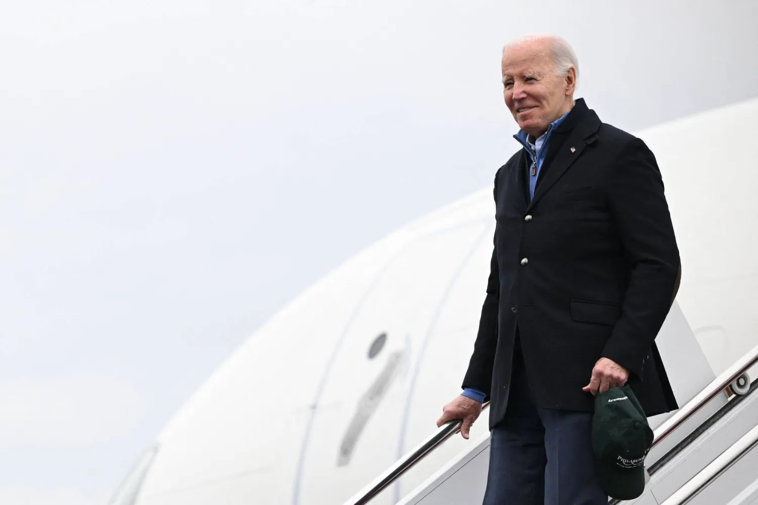 الرئيس الأميركي جو بايدن خلال زيارته لولاية بنسلفانيا يوم الاثنين (أ.ف.ب)