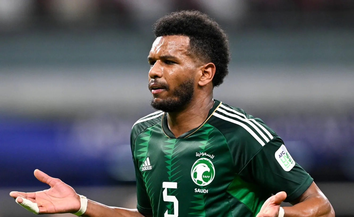 علي البليهي سجل هدفاً حاسماً في شباك عمان (تصوير: علي خمج)