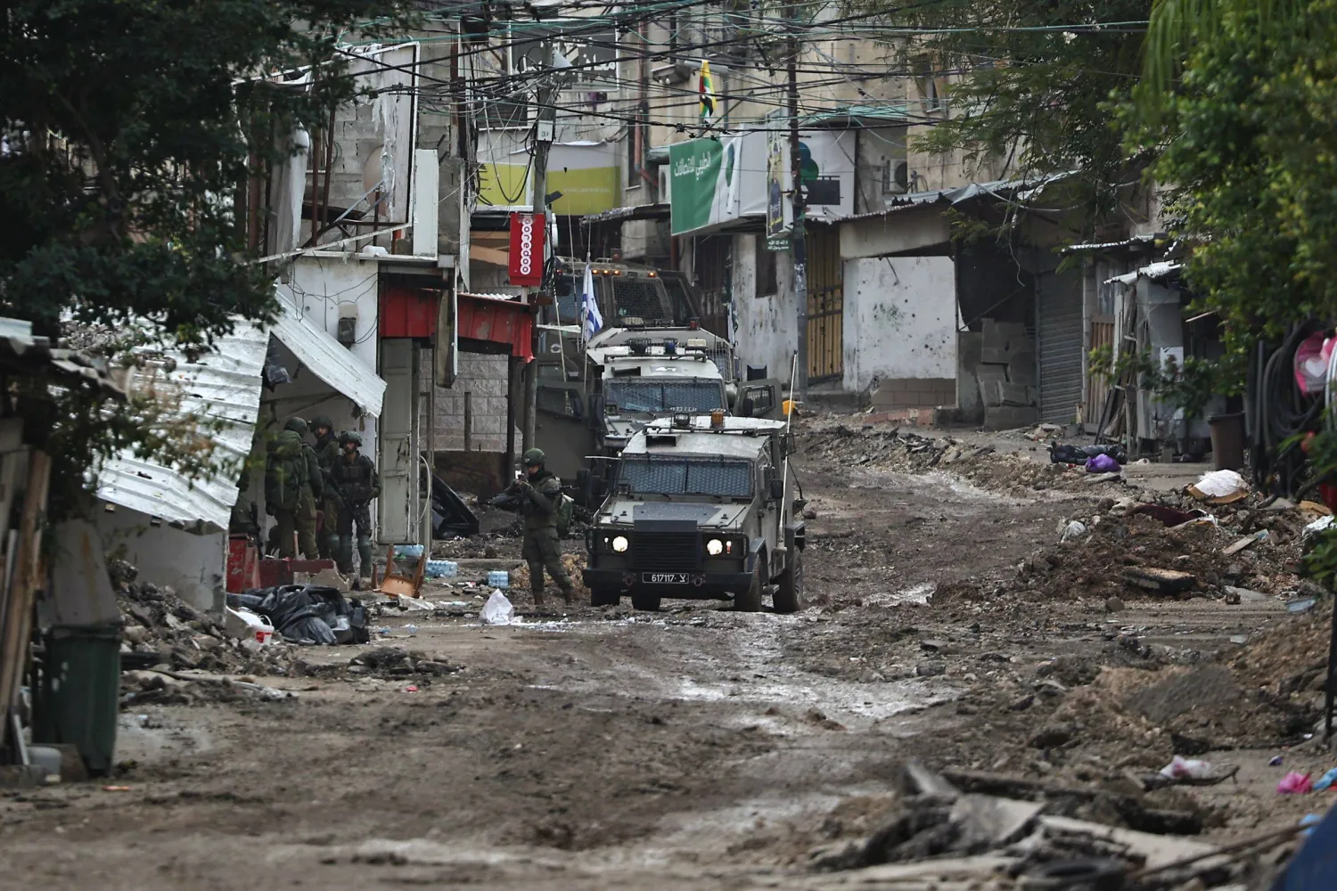صفقة أدوية إلى غزة تحيي الآمال باتفاق تبادل
