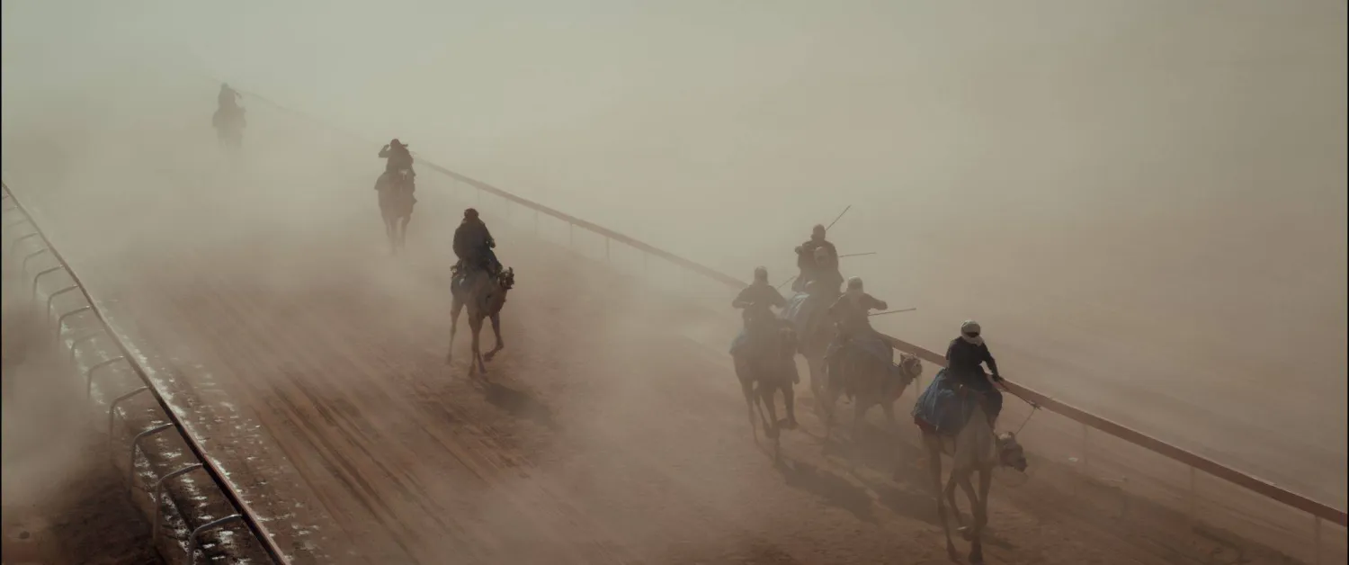 الفيلم يظهر خبايا سباقات الهجن (الشرق الأوسط)