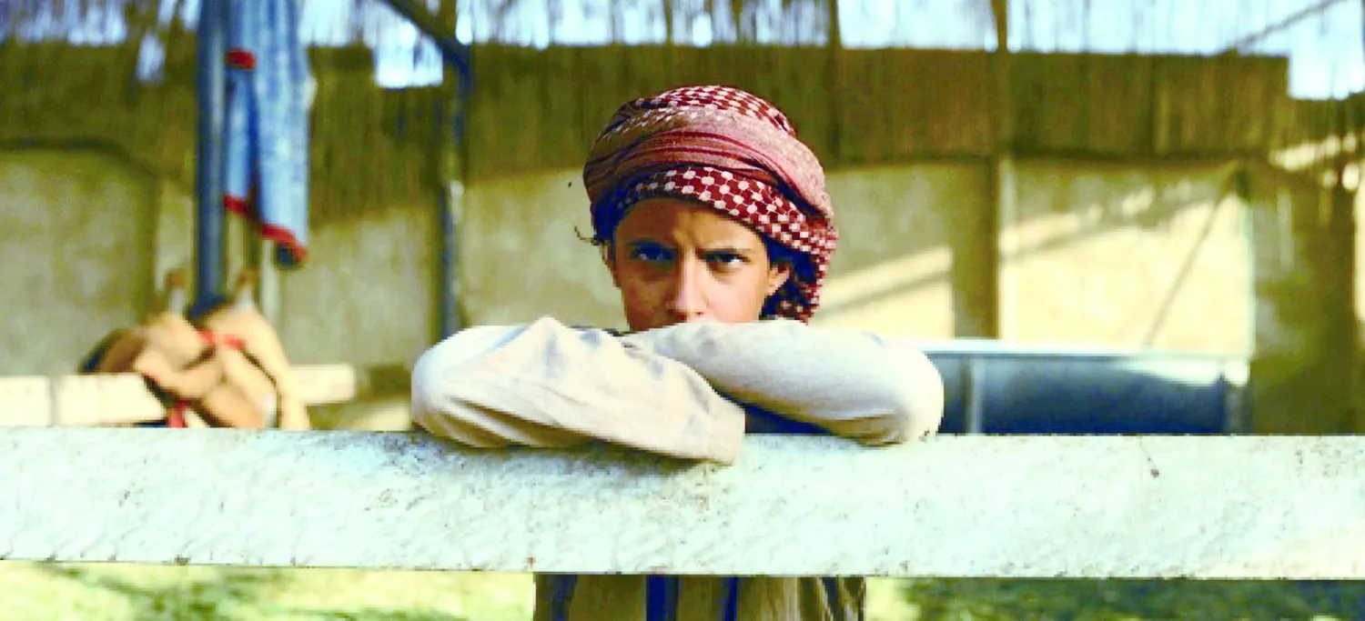 عمر العطوي في «هجان» (إثراء فيلم برودكشنز)