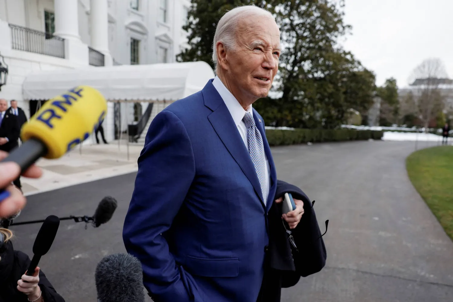 US President Joe Biden departs the White House for North Carolina, in Washington, U.S., January 18, 2024. REUTERS/Evelyn Hockstein