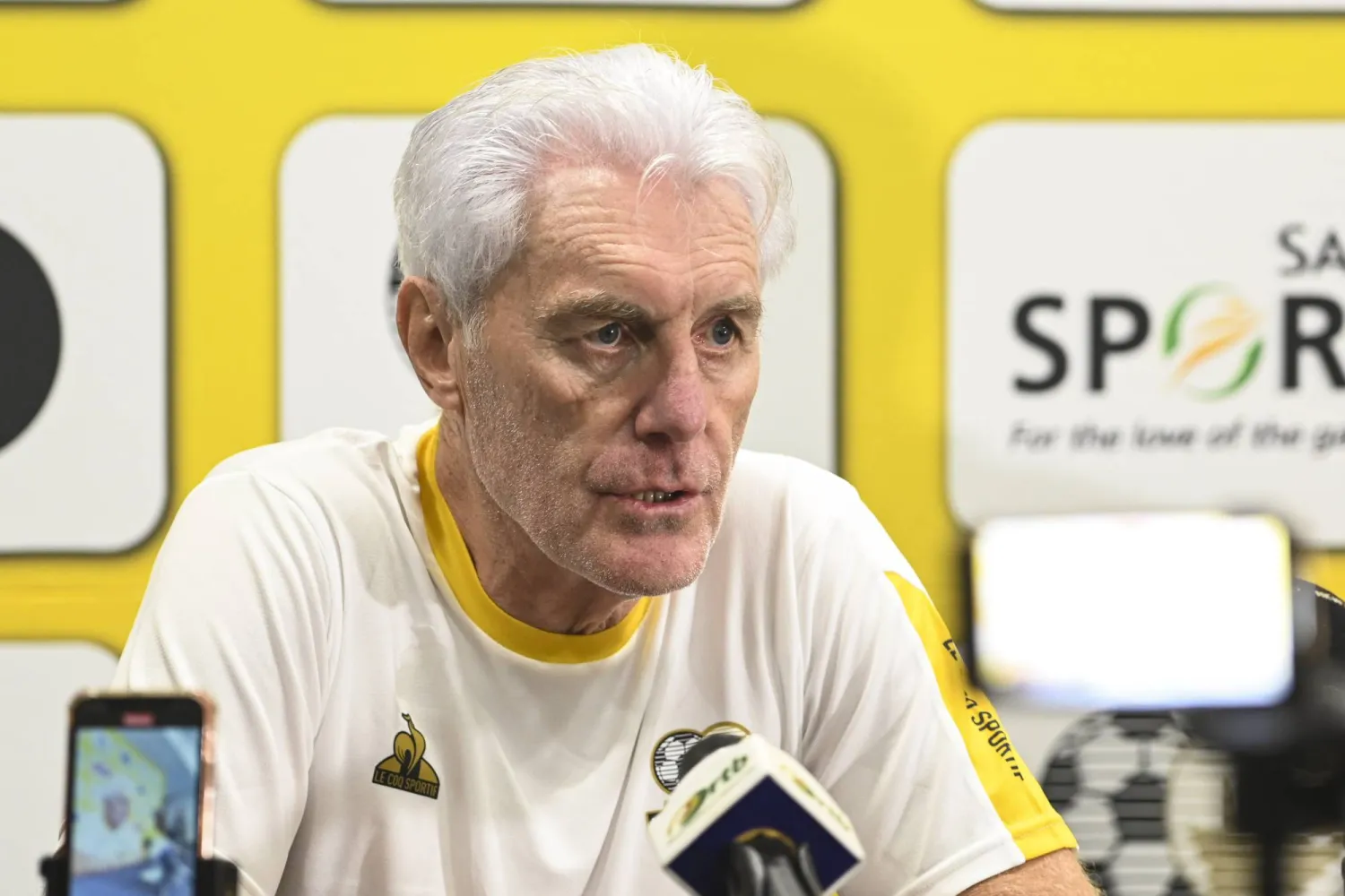 البلجيكي هوغو بروس مدرب منتخب جنوب أفريقيا (غيتي)