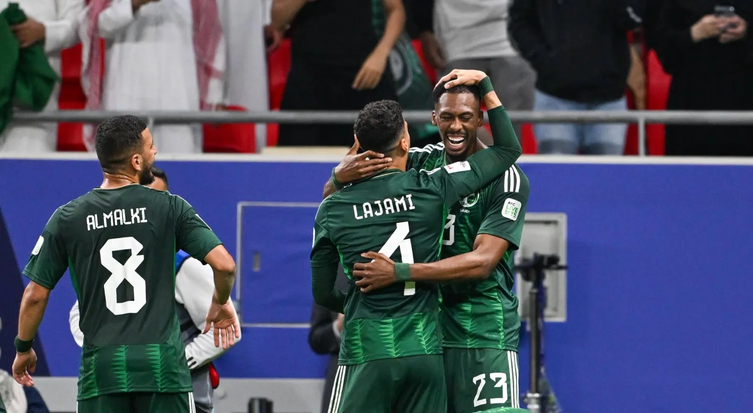 محمد كنو يحتفل بهدفه في شباك قيرغيزستان (تصوير: علي خمج) 