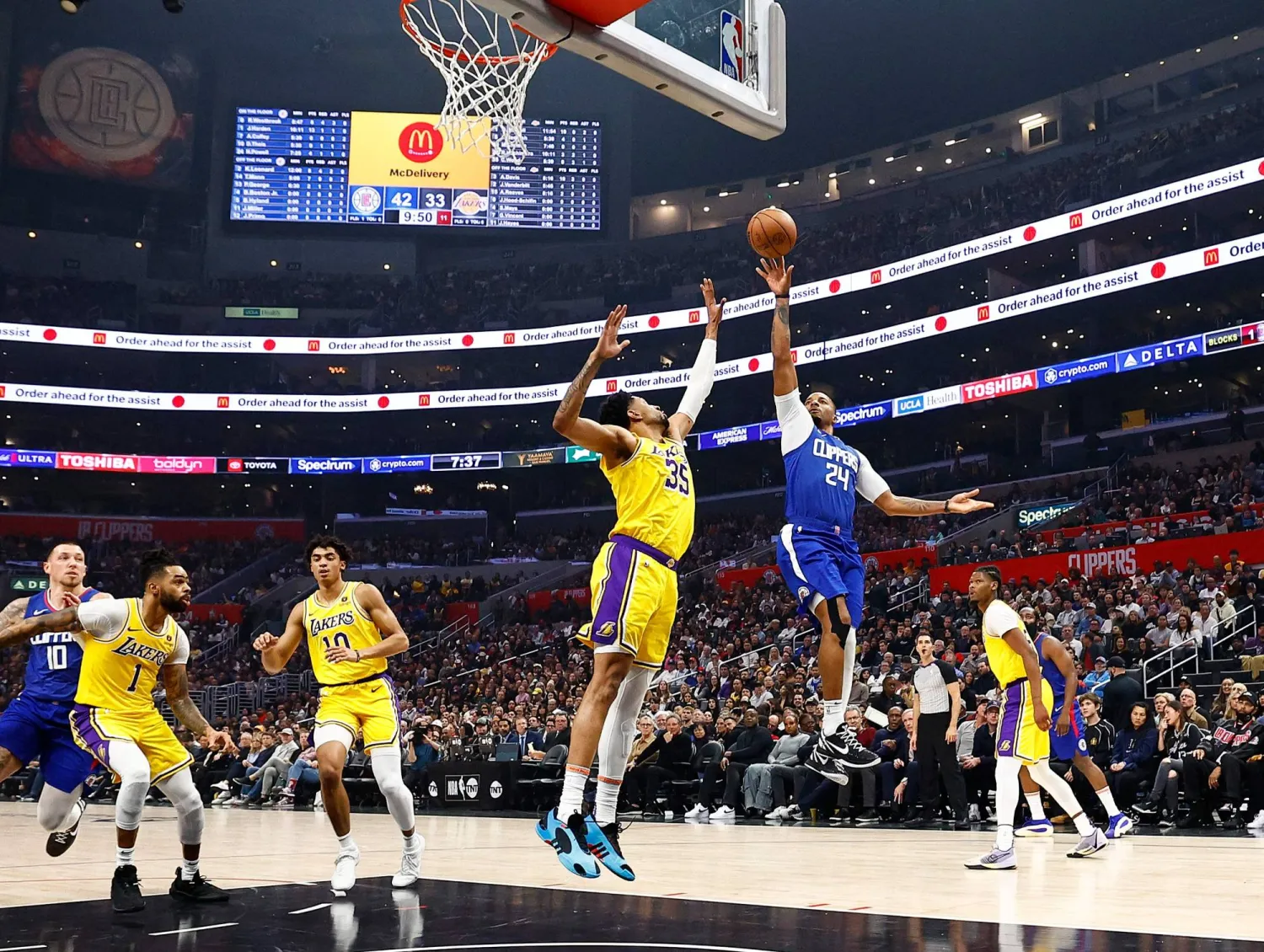 كليبرز حقق فوزه الثالث توالياً والـ28 في 42 مباراة (غيتي)