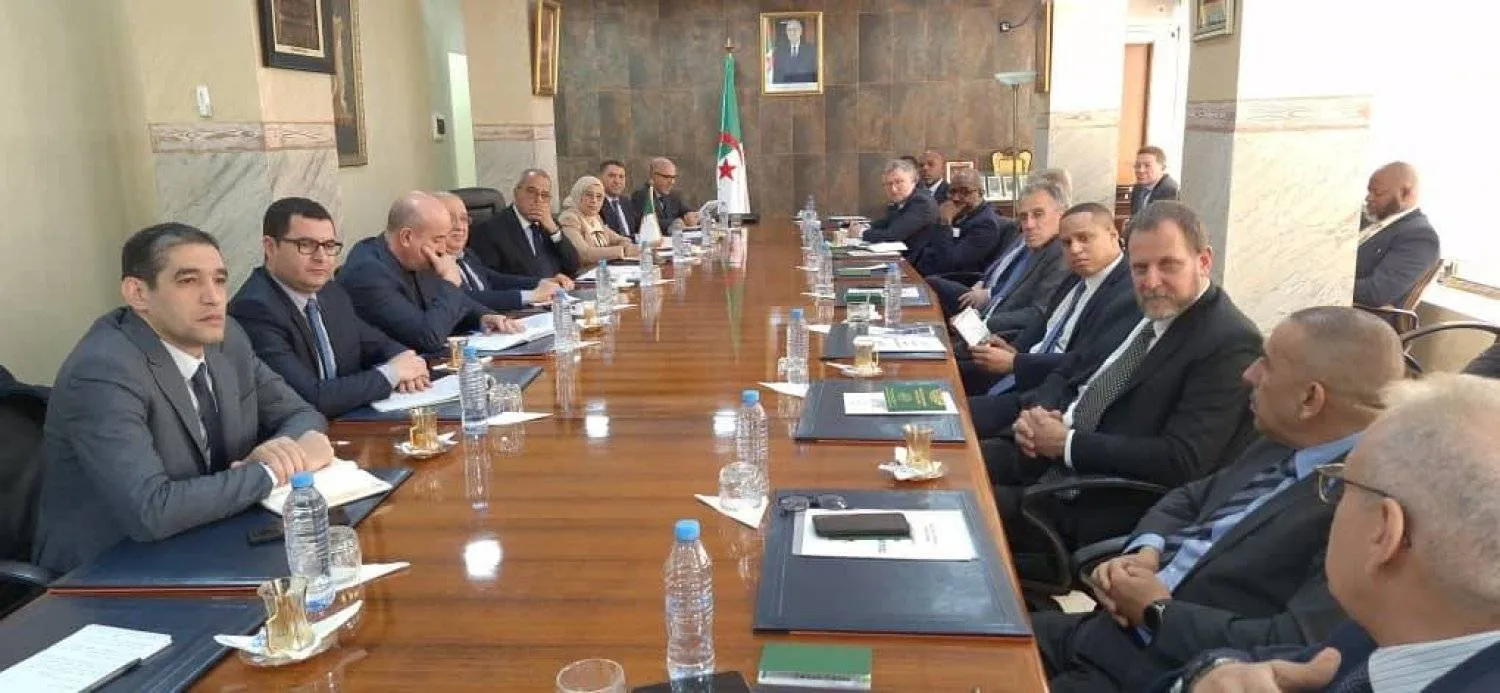 A meeting of the American economic delegation at the Algerian Ministry of Industry. (Ministry of Industry) 