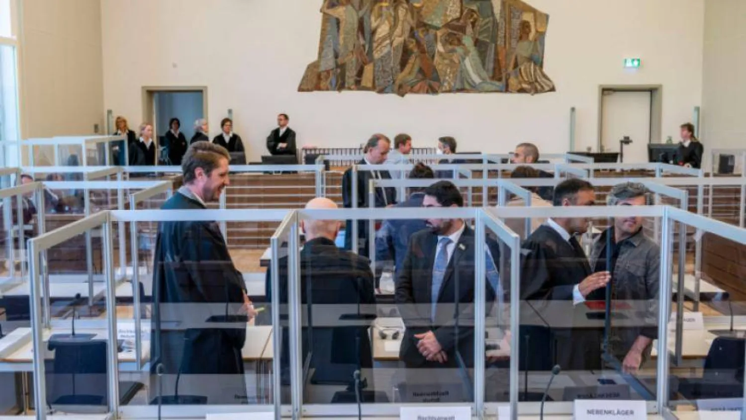 محاكمة ضابطي استخبارات النظام السابقين إياد الغريب وأنور رسلان في كوبلنز (أرشيفية - أ.ف.ب)