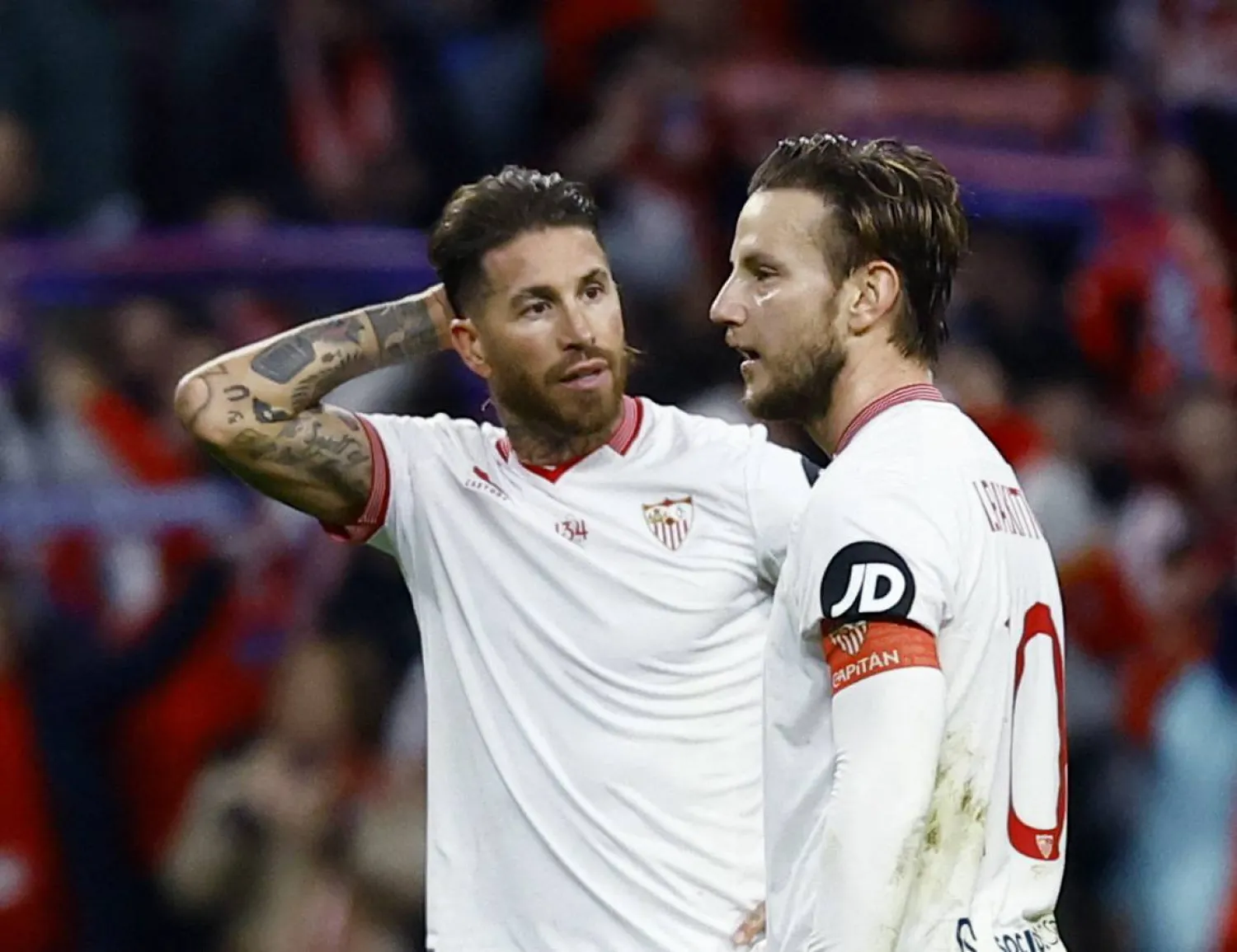 راكيتيتش قد يرتدي شعار الشباب خلال أيام قليلة (رويترز)