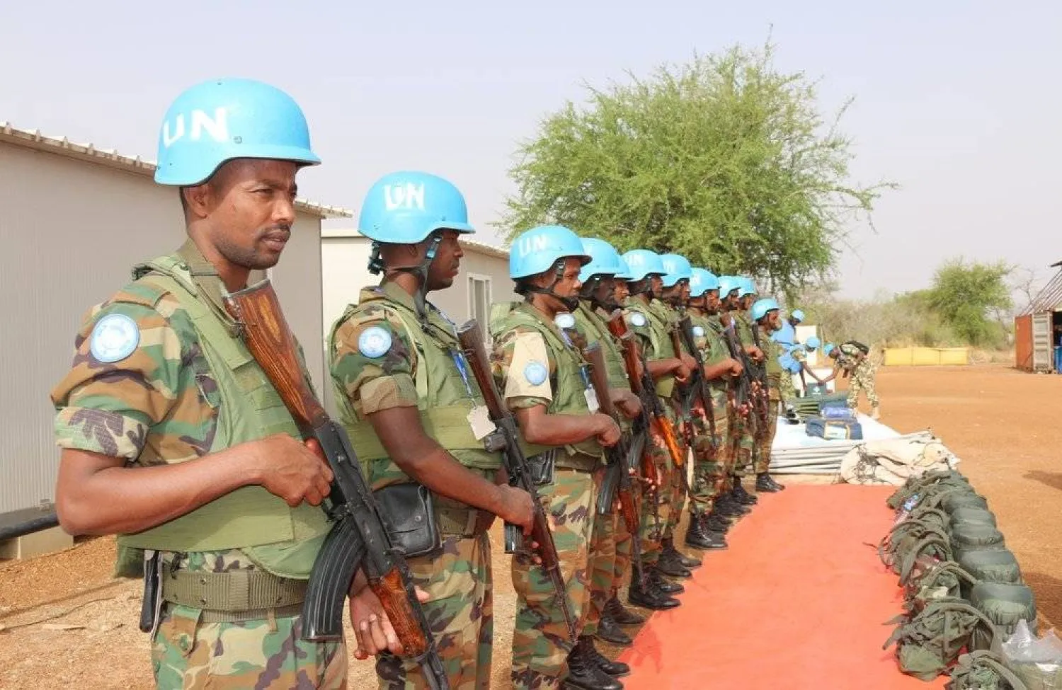  Abyei sınır bölgesindeki Birleşmiş Milletler Geçici Güvenlik Gücü unsurları. (Birleşmiş Milletler)