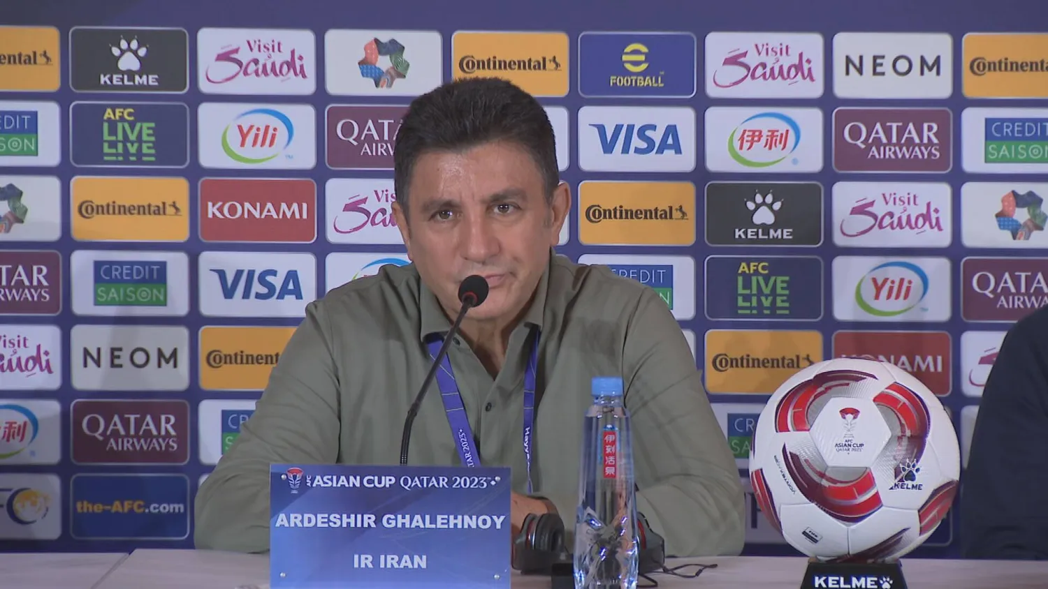 أمير قلعة نويي مدرب إيران (منصة إكس)