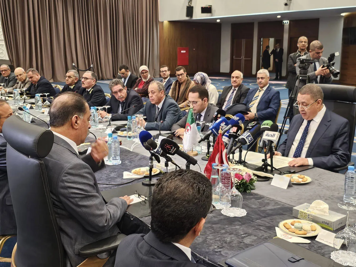 جانب من اجتماعات اللجنة الأمنية الجزائرية - التونسية حول الحدود (الداخلية الجزائرية)