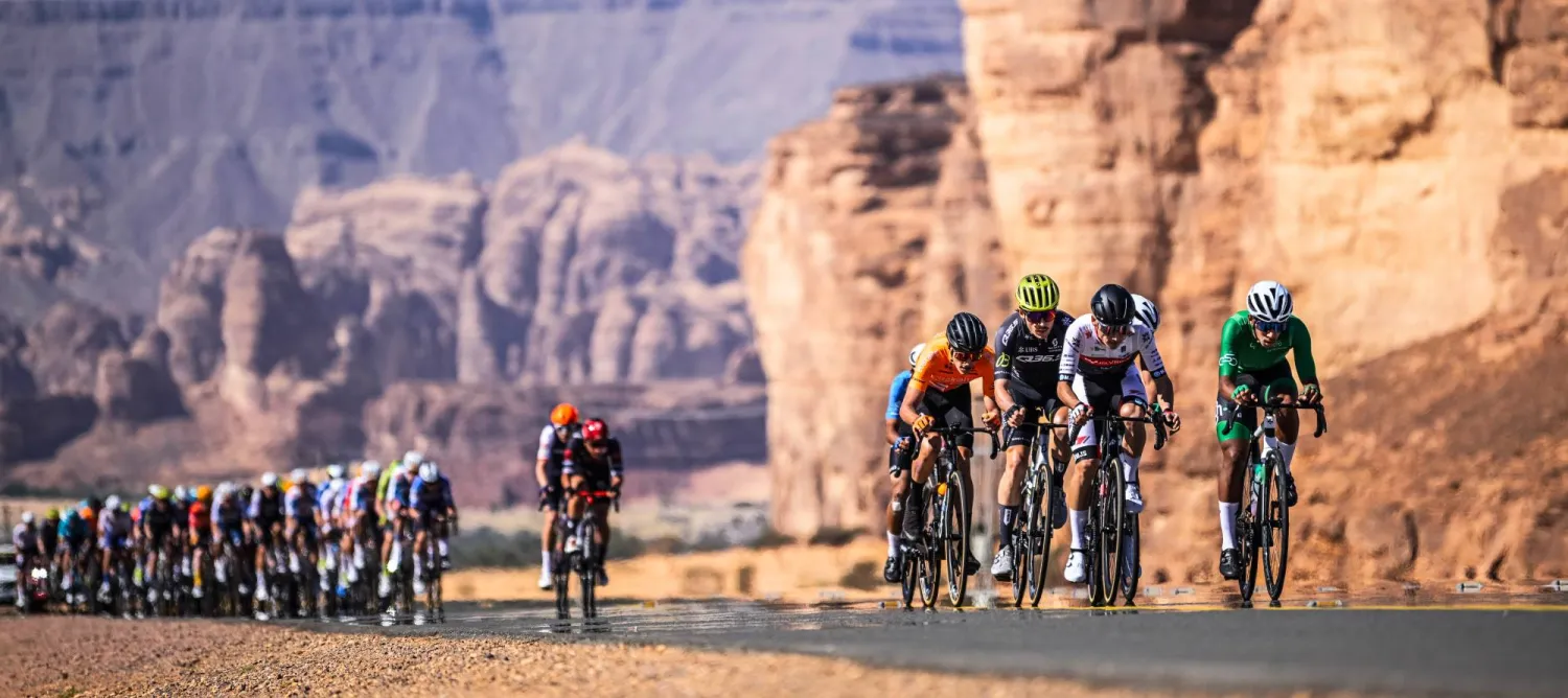 من منافسات المرحلة الثانية في سباق طواف العلا (الشرق الأوسط)