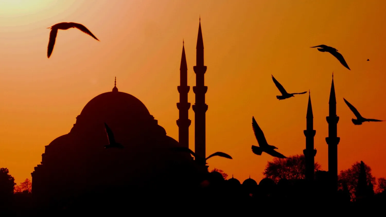 Regaip Kandili'nin 11 Ocak'ta, Miraç Kandili'nin 6 Şubat'ta, Berat Kandili'nin 24 Şubat'ta idrak edilmesinin ardından ramazan ayı 11 Mart'ta başlayacak (AA)