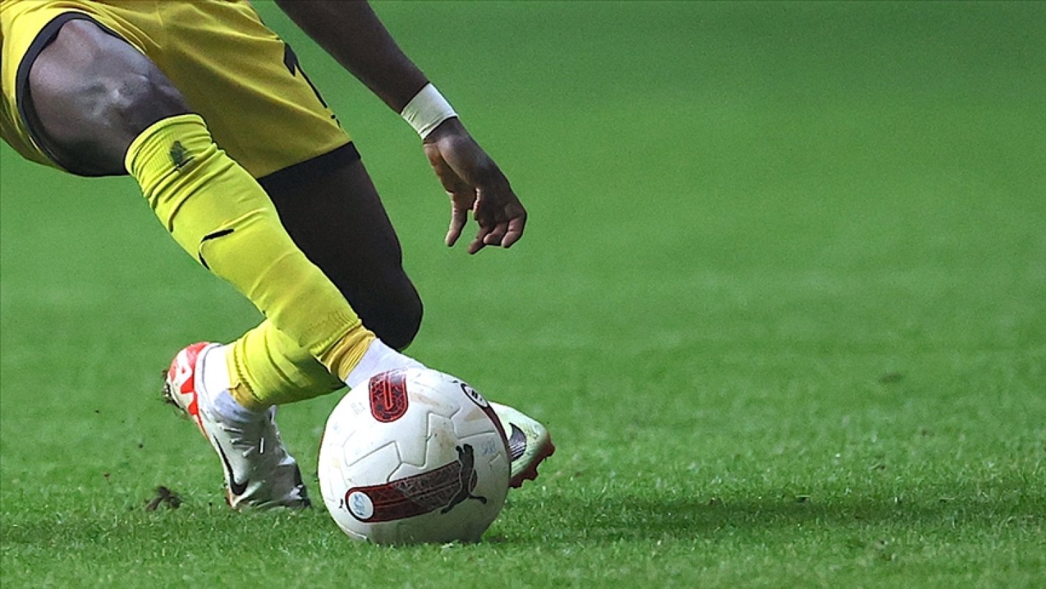 Süper Lig'de 20242025'ten itibaren yabancı sayısı düşürülürken, ilk 11