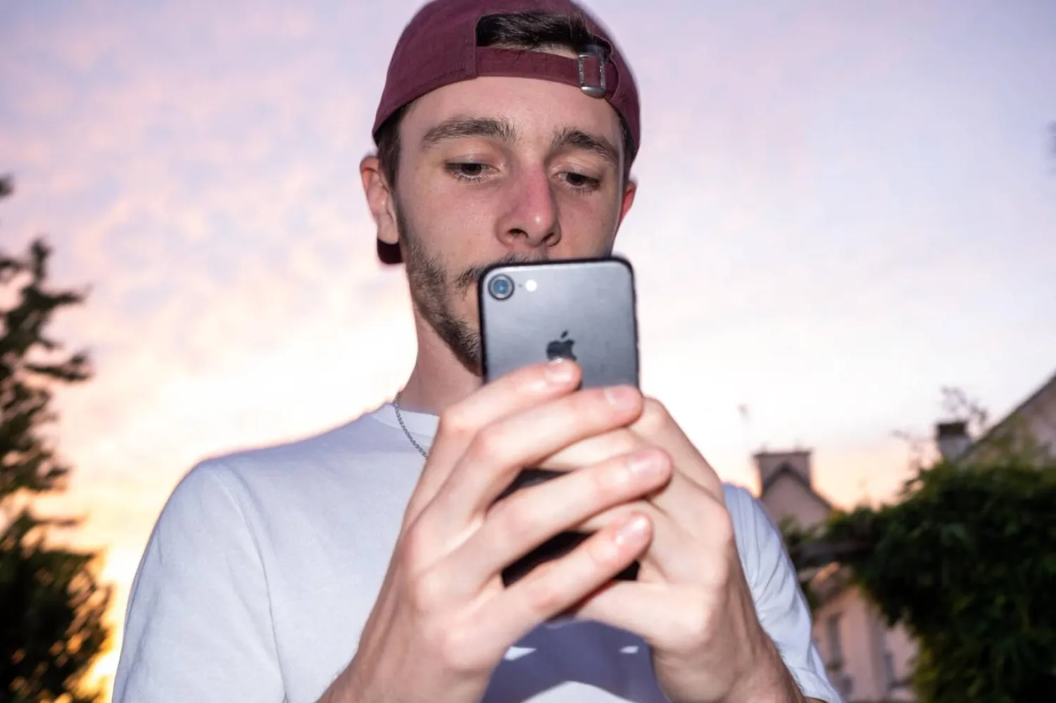 Bu adım, Batı Avrupa ülkesi için bir ilk anlamına geliyor (AFP)