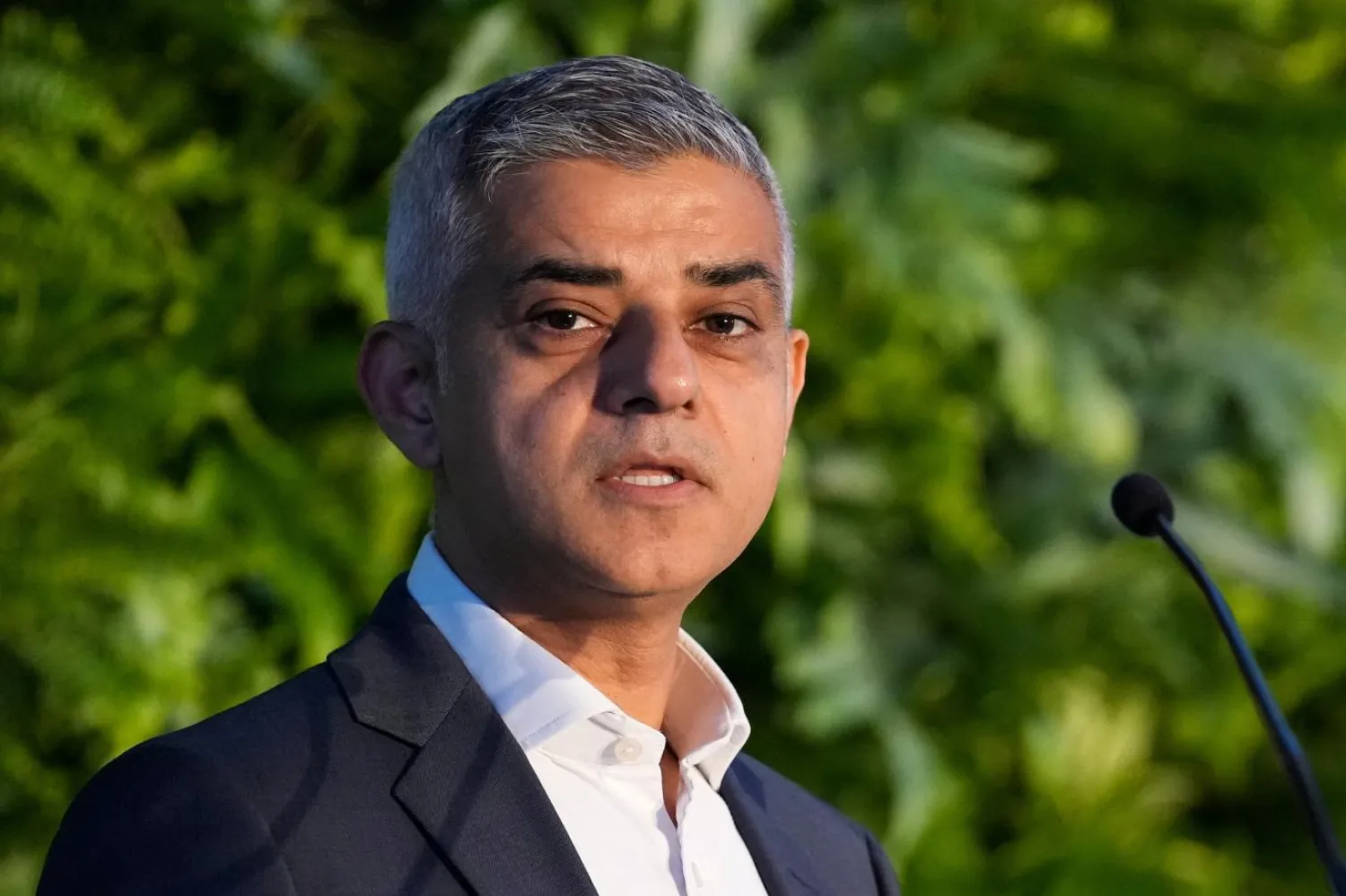 Khan, 2016'daki seçimde Muhafazakar Parti'nin adayı Zac Goldsmith'i geride bırakarak Londra'nın ilk Müslüman belediye başkanı olmuştu (Reuters)