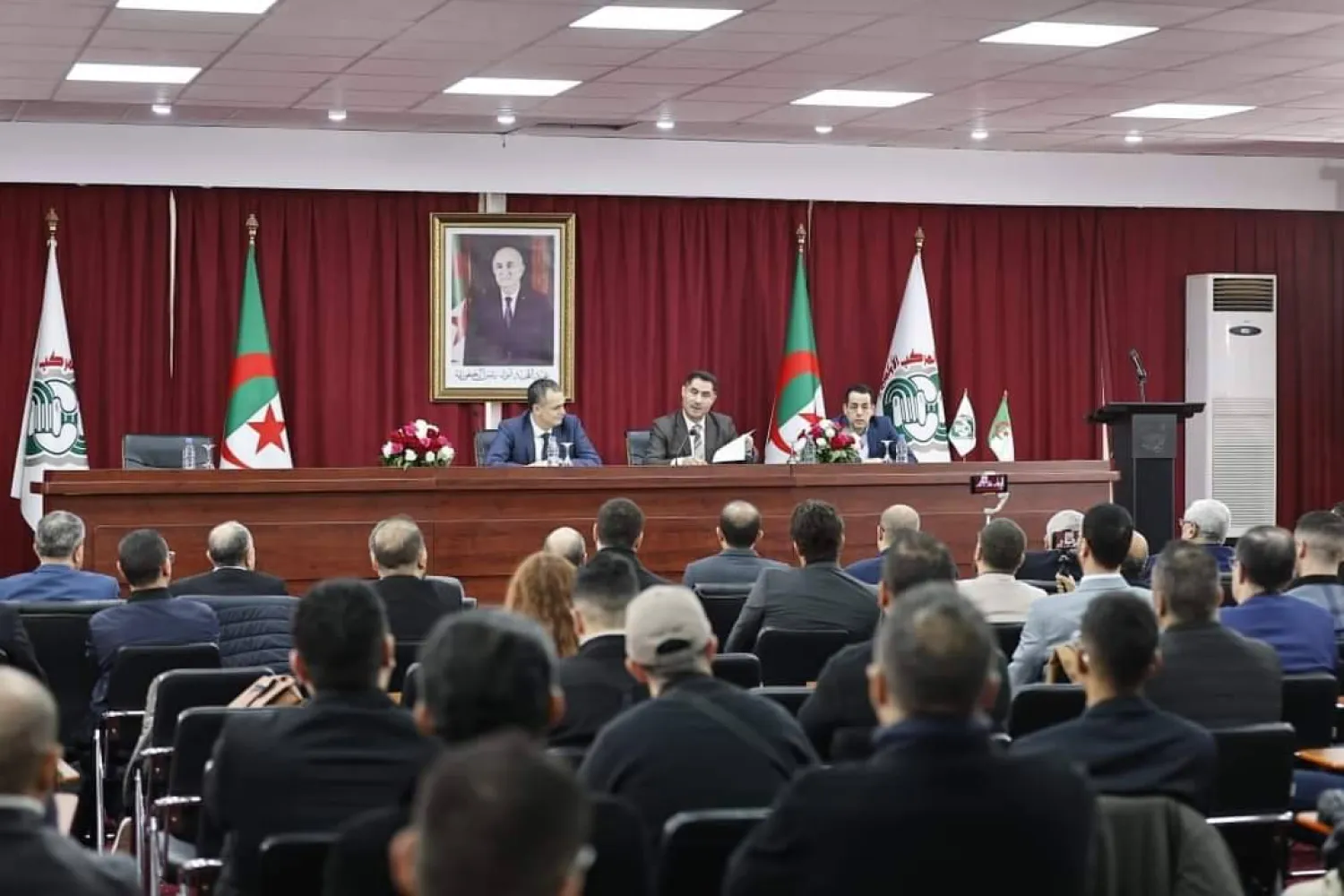 جانب من لقاء وزير الإعلام مع الصحافيين الرياضيين (وزارة الإعلام)