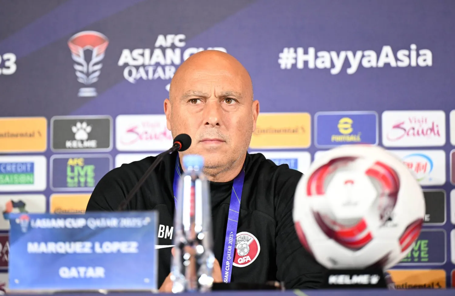 ماركيز لوبيز مدرب منتخب قطر في المؤتمر الصحافي (تصوير: بشير صالح)