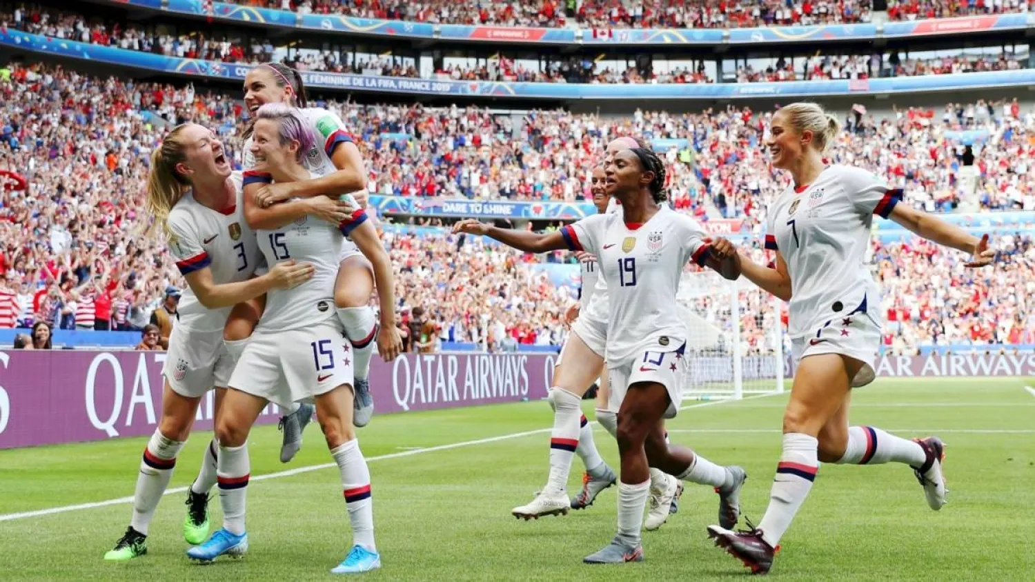 المشاهدات ارتفعت بنحو مليون مشاهد عن الرقم القياسي السابق (رويترز)