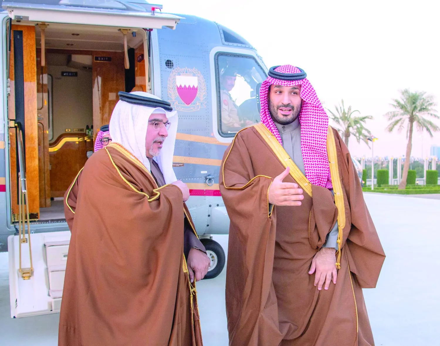 
ولي العهد السعودي مستقبلاً ولي العهد البحريني في الرياض (واس)